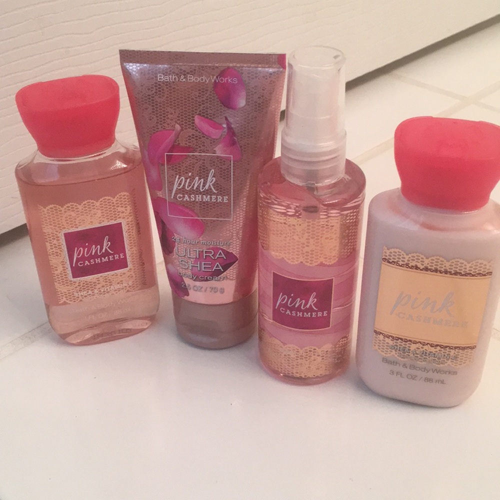 Bath & Body Works Pink Cashmere Mini Set